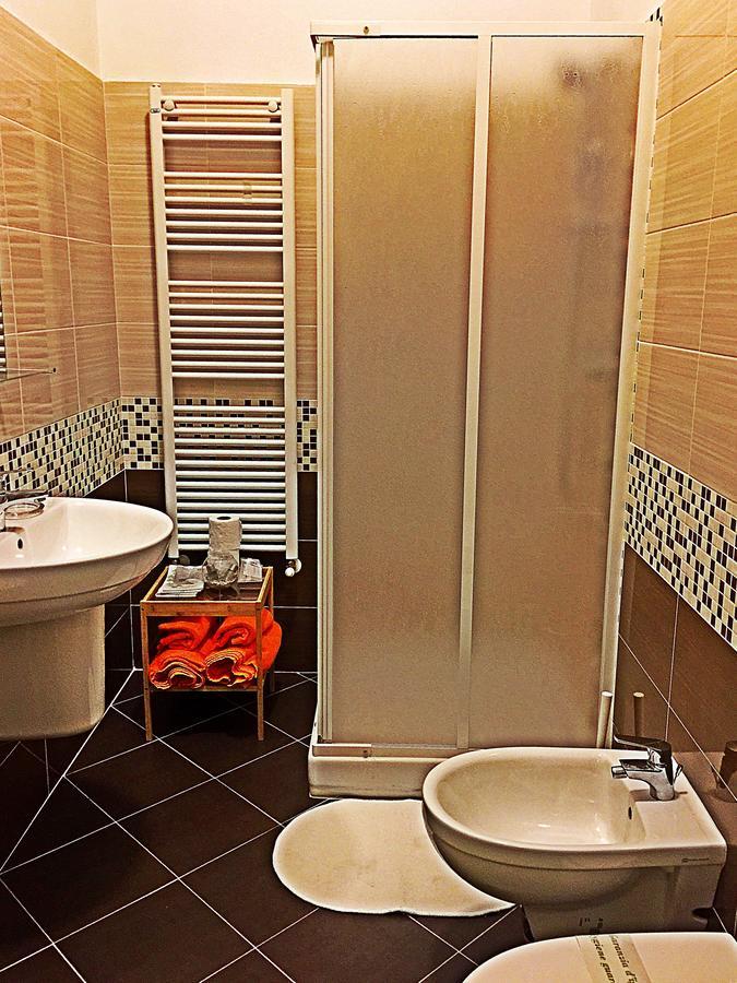 Rho Gloria 2 Otel Dış mekan fotoğraf