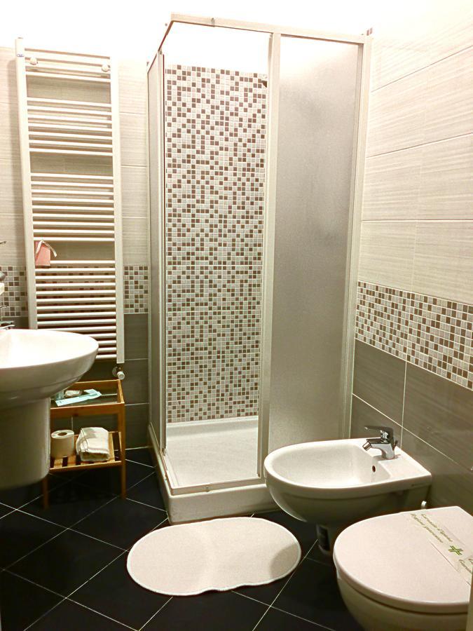 Rho Gloria 2 Otel Dış mekan fotoğraf