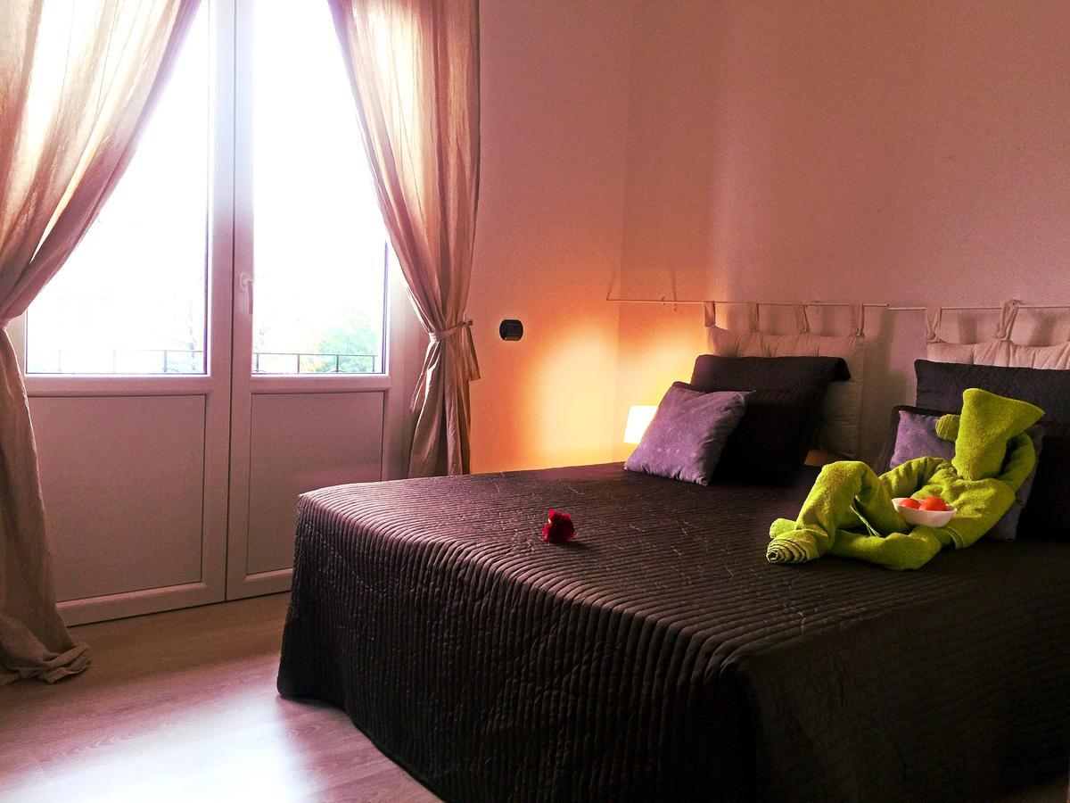 Rho Gloria 2 Otel Dış mekan fotoğraf