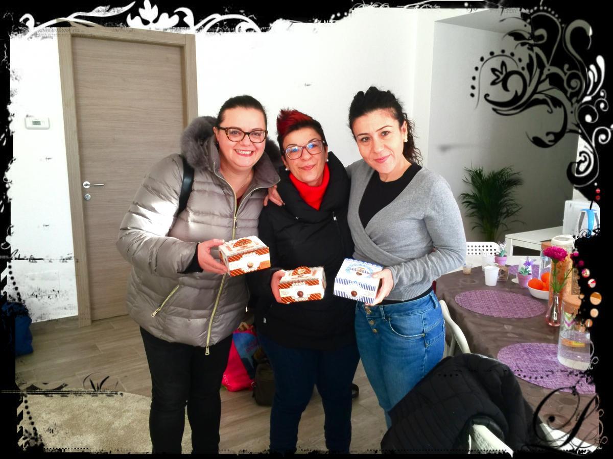Rho Gloria 2 Otel Dış mekan fotoğraf