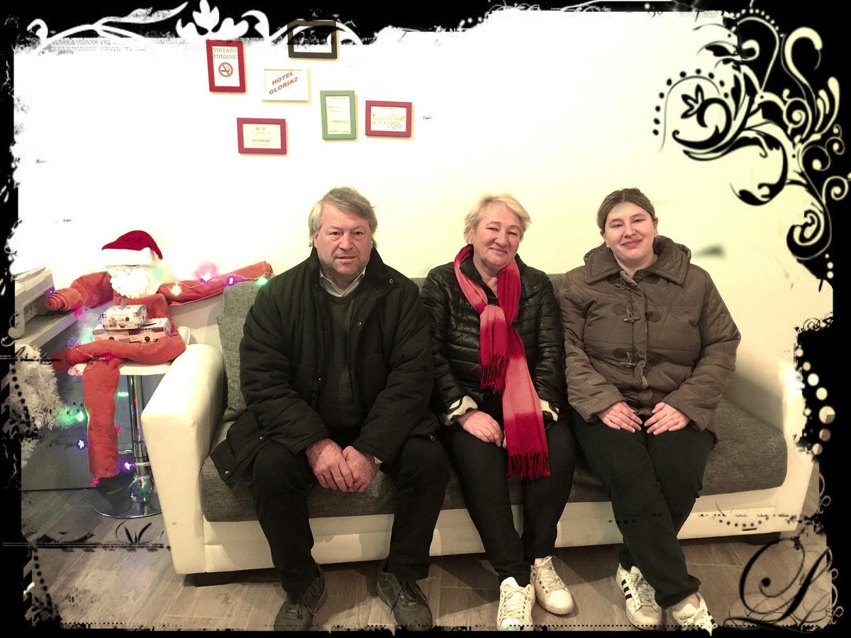 Rho Gloria 2 Otel Dış mekan fotoğraf