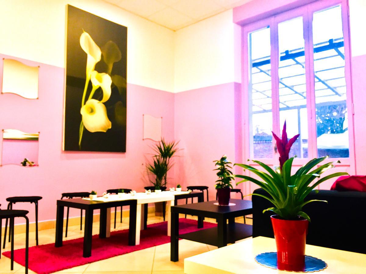 Rho Gloria 2 Otel Dış mekan fotoğraf