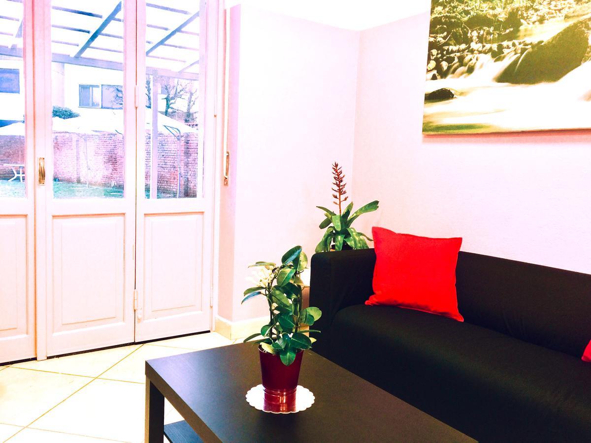 Rho Gloria 2 Otel Dış mekan fotoğraf
