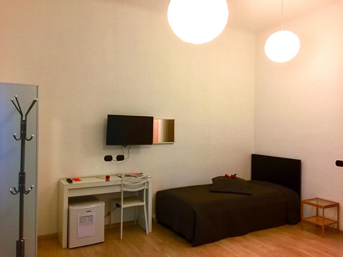 Rho Gloria 2 Otel Dış mekan fotoğraf