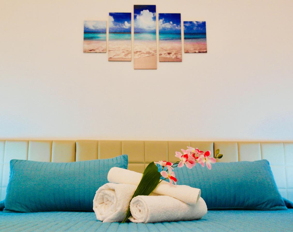 Rho Gloria 2 Otel Dış mekan fotoğraf